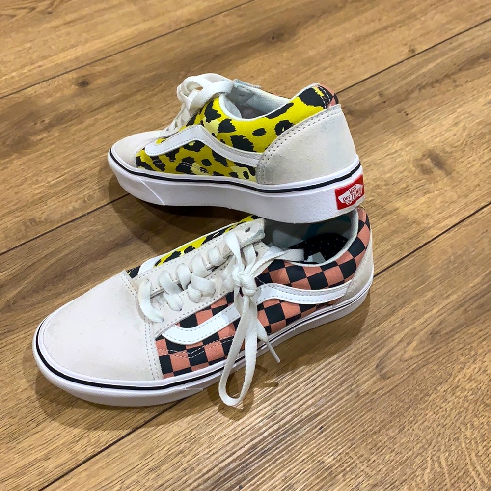 Vans shoes size 6.5 women’s, 5 men’s. Only worn a few times